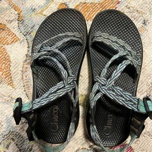 Chacos big girl size 4